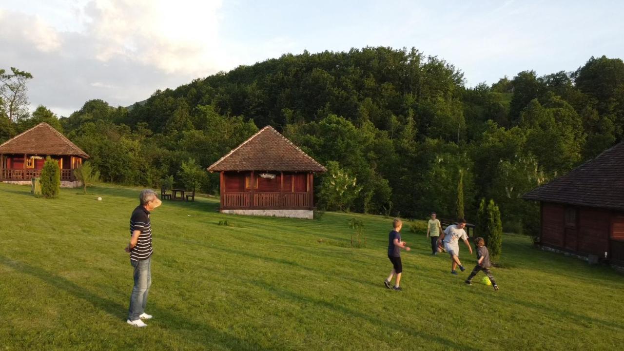 Etno Village Gostoljublje Kosjeric ภายนอก รูปภาพ